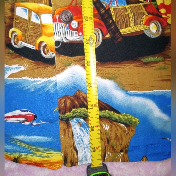 Royal Hawaiian creations short sleeve button up USA Woody car - Picture 4 of 5